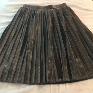 Charlotte russe silver skirt